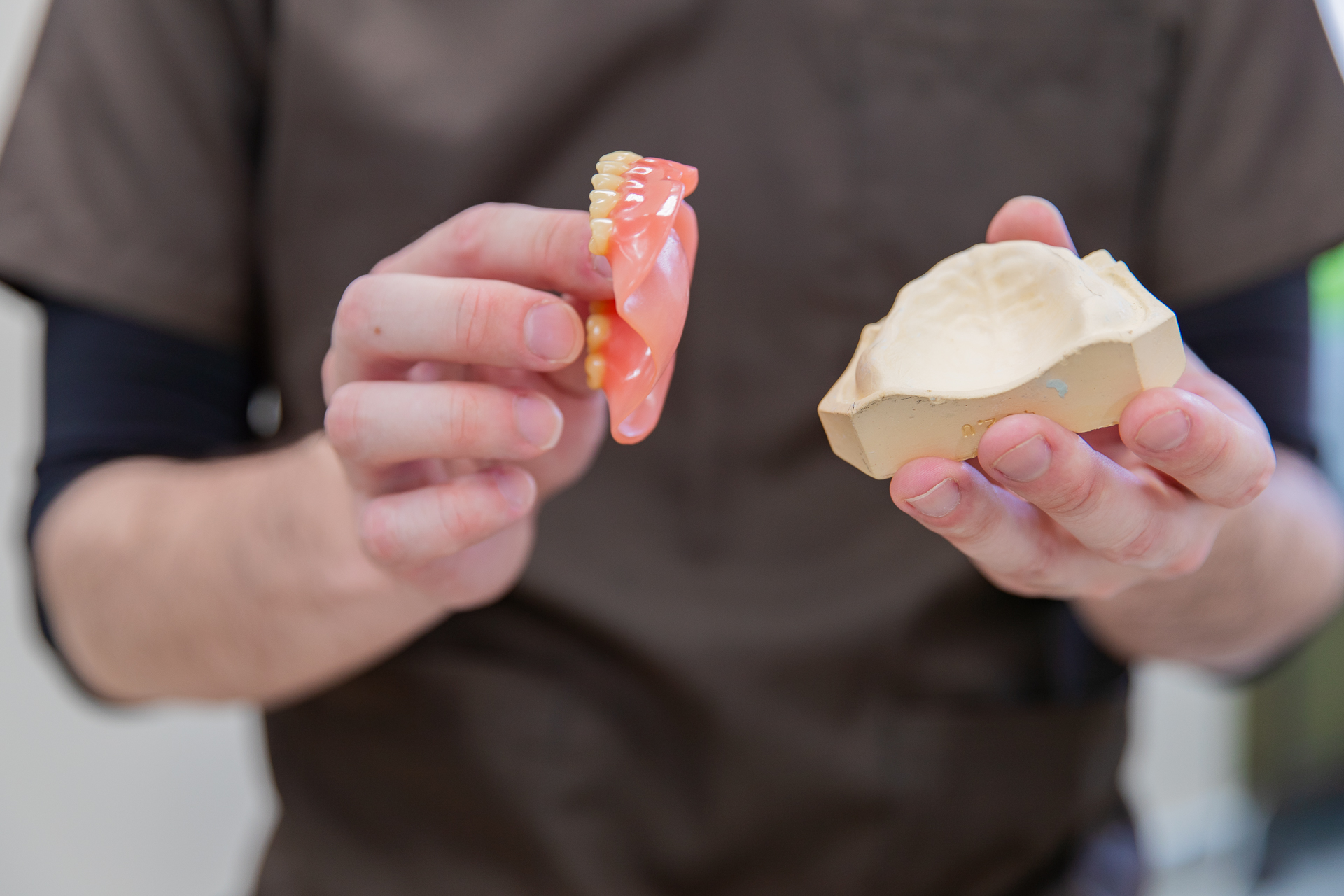 保険の入れ歯を作り直しできる？